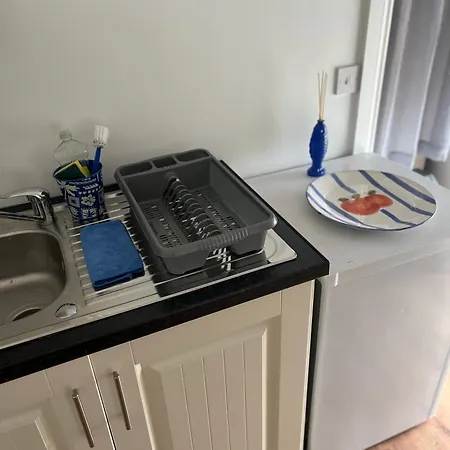 Mcgrath's Bar & Appartement Causeway