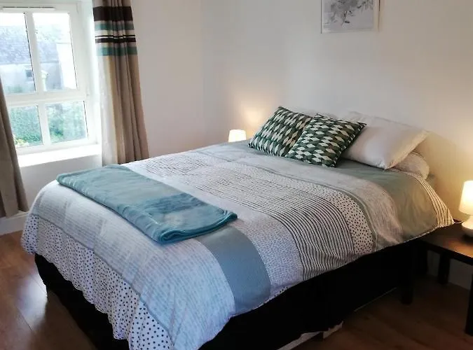 Apartmán Mcgrath's Bar & *