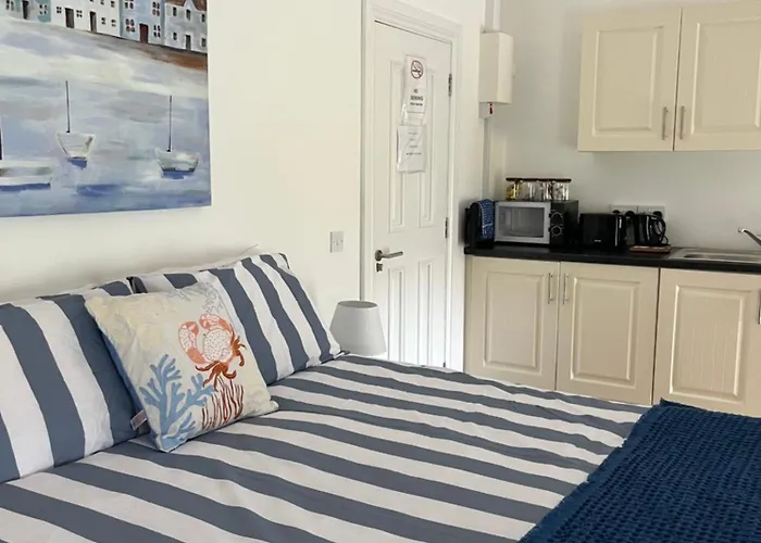 Mcgrath's Bar & * Causeway